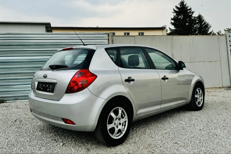 Kia Ceed МУЛТИ ВОЛАН , снимка 4 - Автомобили и джипове - 47044437