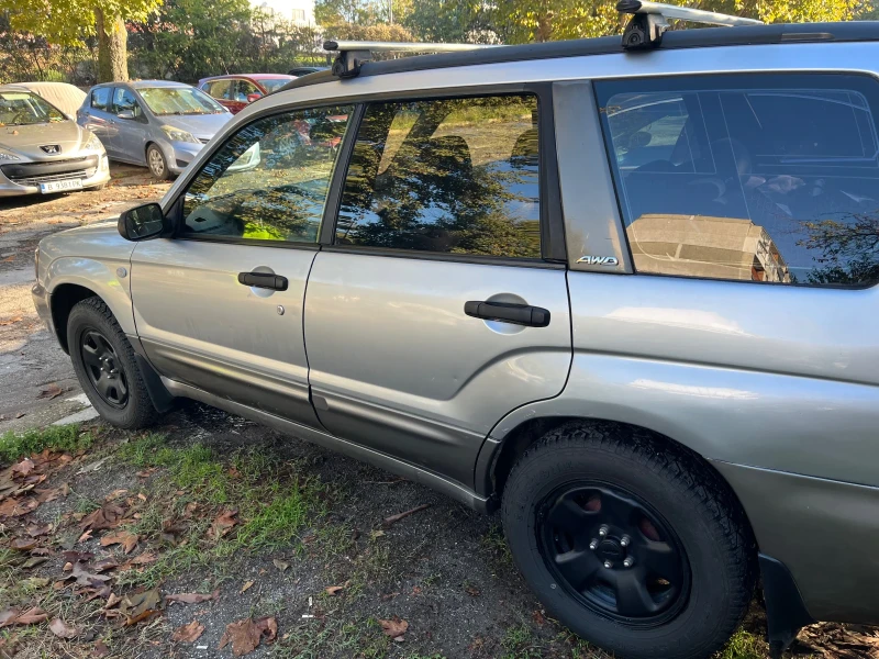 Subaru Forester 2.0 125к.с газ/бензин, снимка 3 - Автомобили и джипове - 47490244