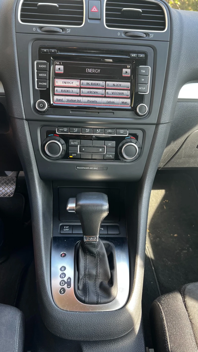 VW Golf 1.4 TSI DSG, снимка 14 - Автомобили и джипове - 47567158