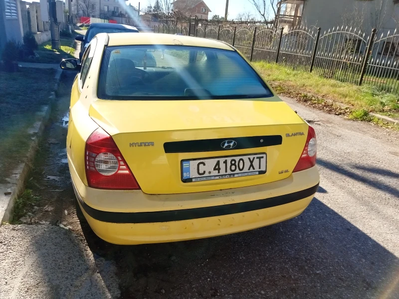 Hyundai Elantra, снимка 1 - Автомобили и джипове - 48086515