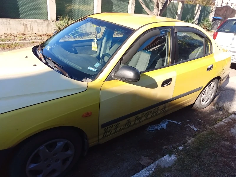 Hyundai Elantra, снимка 3 - Автомобили и джипове - 48086515