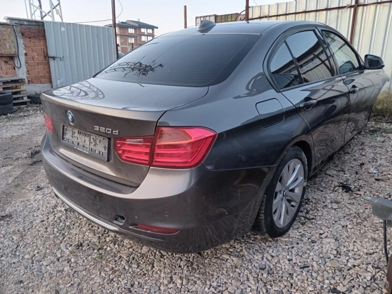 BMW 320 F30, снимка 12 - Автомобили и джипове - 48319546