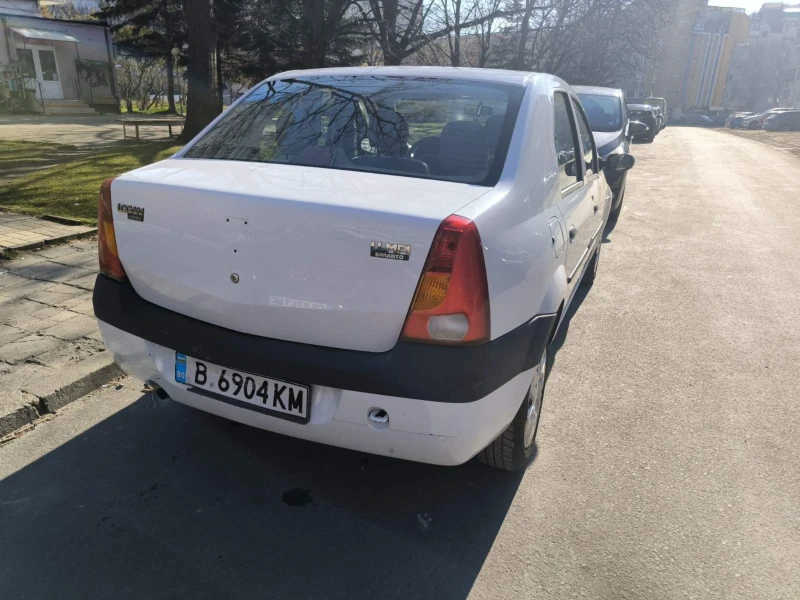 Dacia Logan 1.4 MPI, снимка 4 - Автомобили и джипове - 48872974