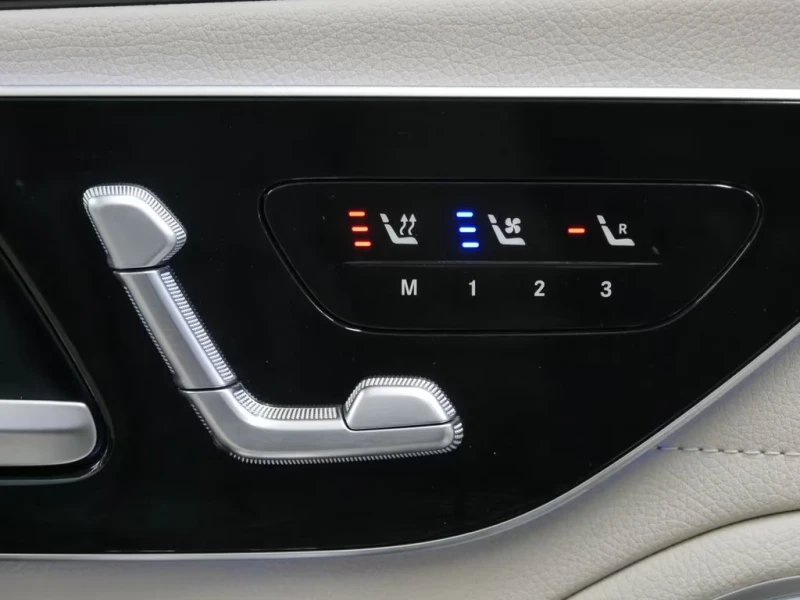 Mercedes-Benz EQS 500/4MATIC/449HP/AMG/PANO/NIGHT/360/HUD/338gpr, снимка 8 - Автомобили и джипове - 51749942