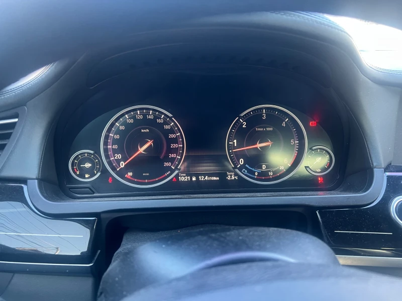 BMW 740, снимка 4 - Автомобили и джипове - 52957916