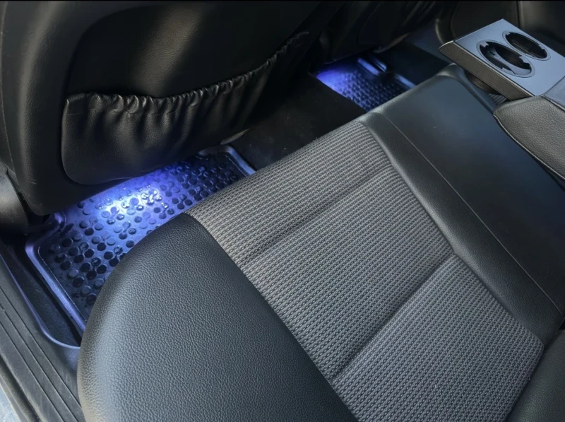 Mercedes-Benz C 320 7G tronik, AMG Packet, снимка 16 - Автомобили и джипове - 53136405