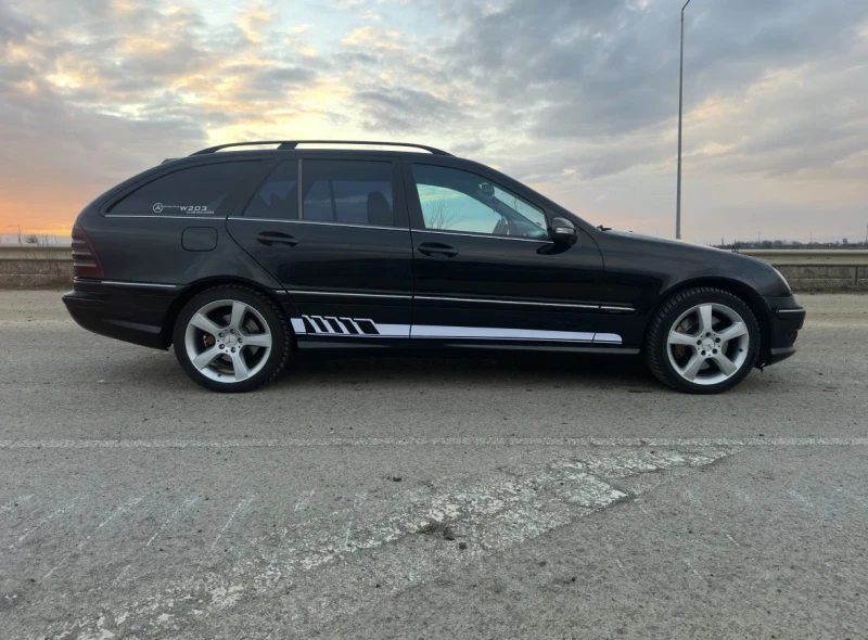 Mercedes-Benz C 320 7G tronik, AMG Packet, снимка 5 - Автомобили и джипове - 53136405