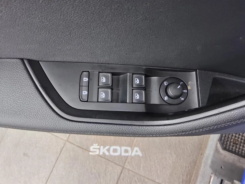 Skoda Superb 2.0TDI/190HP/CAM/MEMO/LED/NAVI/DIGI/CPLAY/703g, снимка 9 - Автомобили и джипове - 53153064