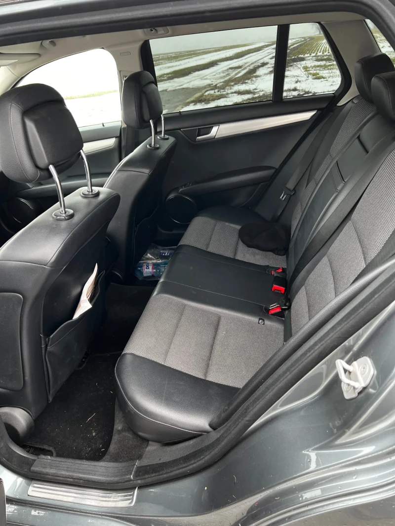 Mercedes-Benz C 250 220, снимка 8 - Автомобили и джипове - 53383018