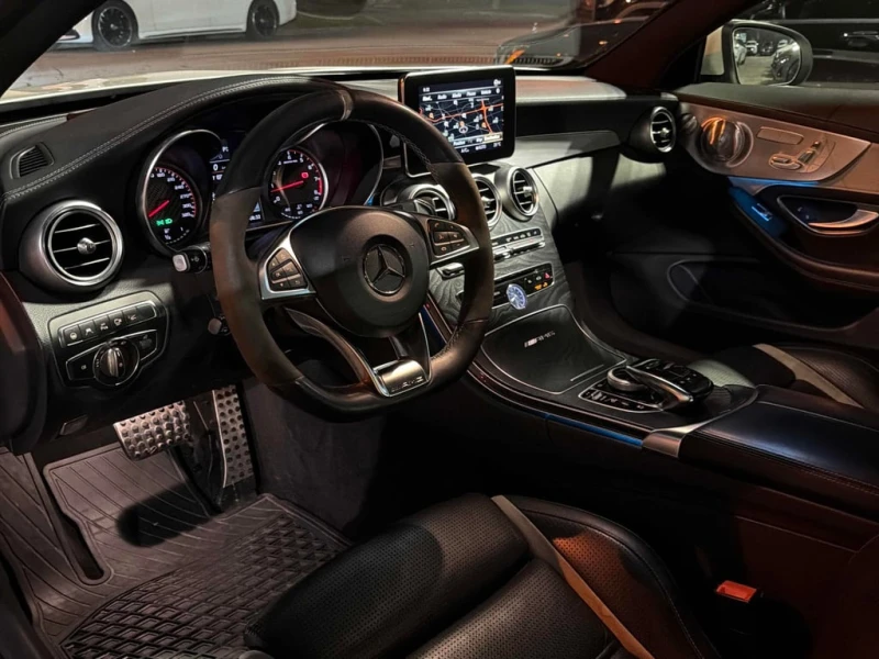 Mercedes-Benz C 63 AMG * S * BURMESTER * 360 * HEAD UP * PANO * NAVI, снимка 6 - Автомобили и джипове - 53403412