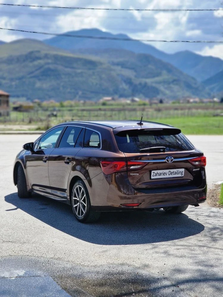 Toyota Avensis  - изображение 4