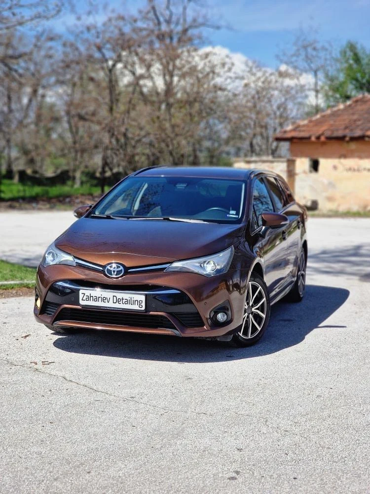 Toyota Avensis  - изображение 2