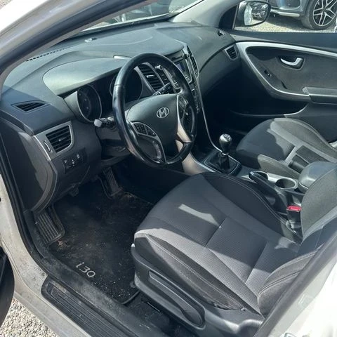 Hyundai I30 1.6 GDH SW STYILE - изображение 5
