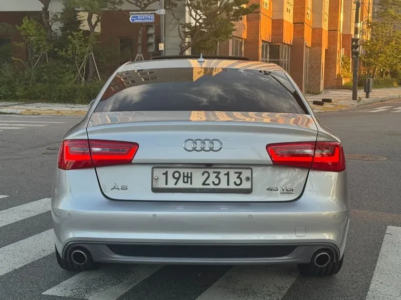 Audi A6 3.0 TDI Quattro Dynamic, снимка 4 - Автомобили и джипове - 53043630