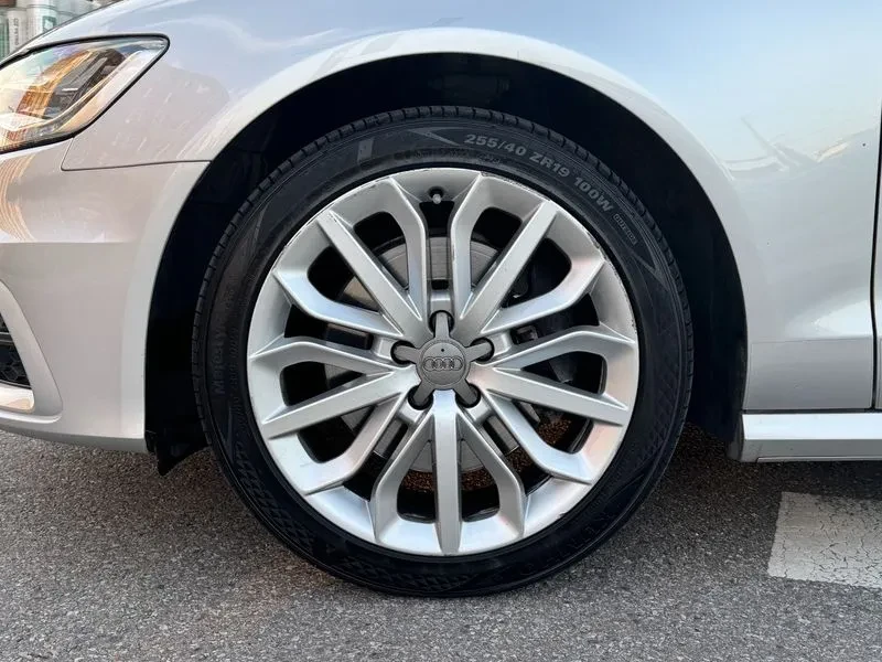 Audi A6 3.0 TDI Quattro Dynamic, снимка 5 - Автомобили и джипове - 53043630