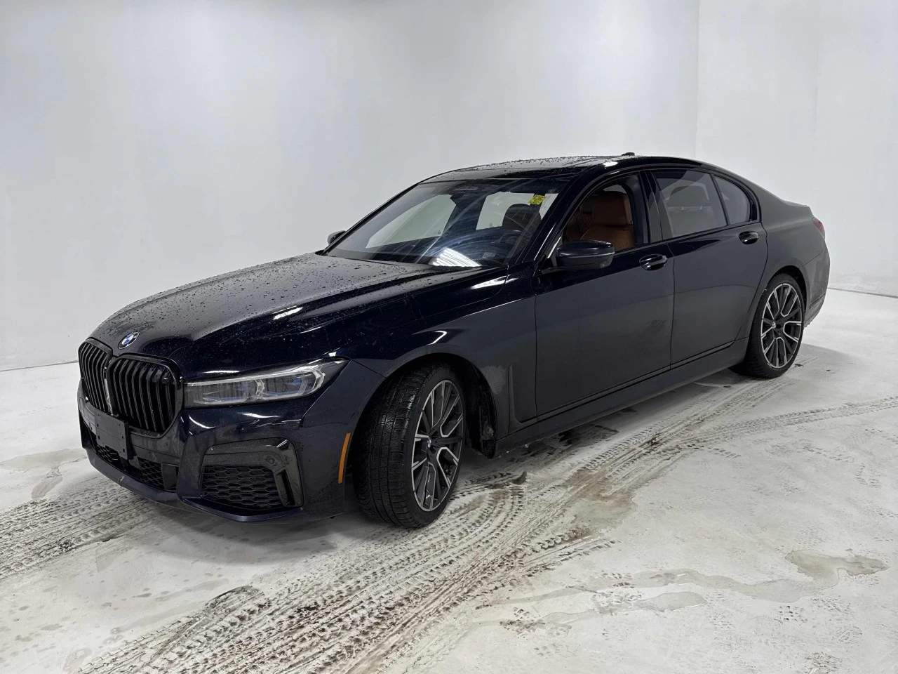 BMW 750 * АВТО КРЕДИТ* ЦЕНА ДО БГ * Сервизна история * , снимка 1