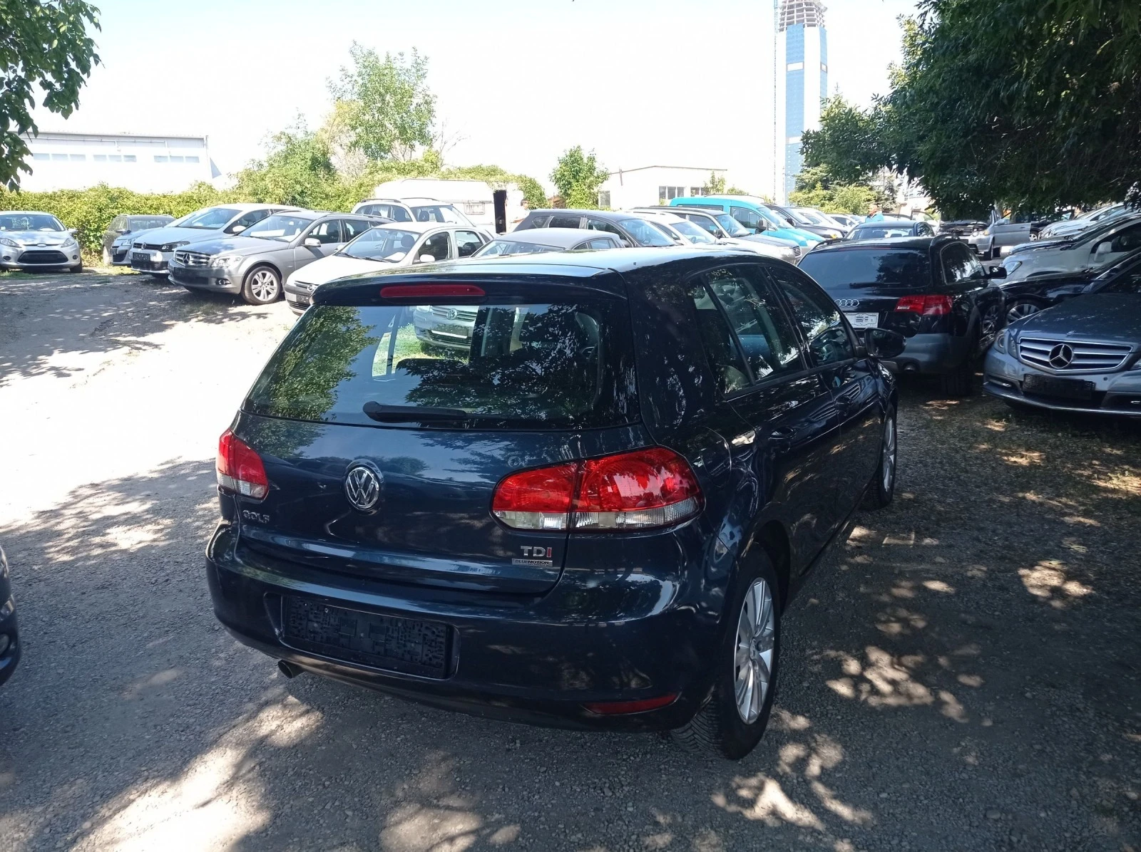 VW Golf 1.6TDI- BLUEMOTION - изображение 4