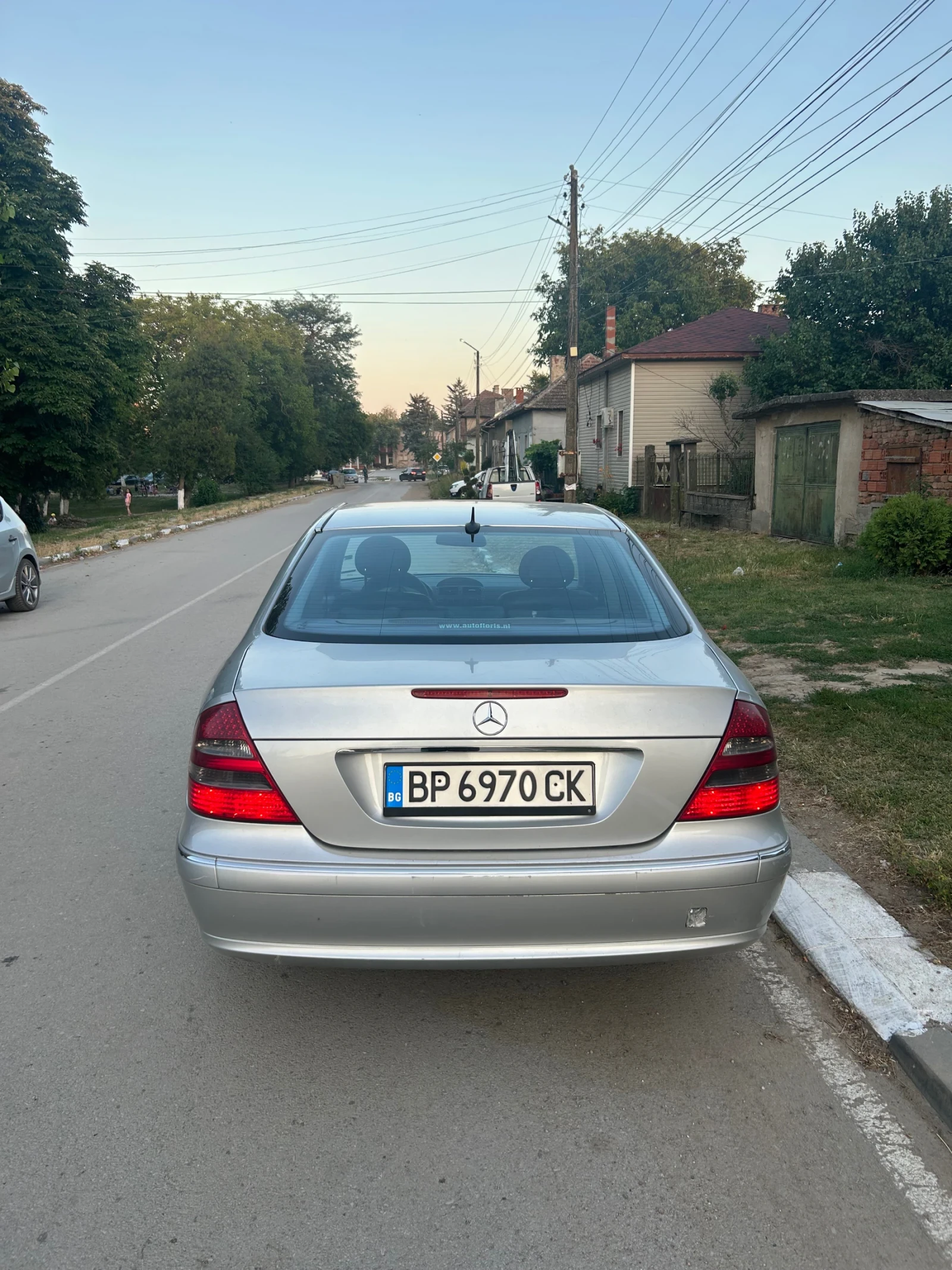 Mercedes-Benz E 270  - изображение 5