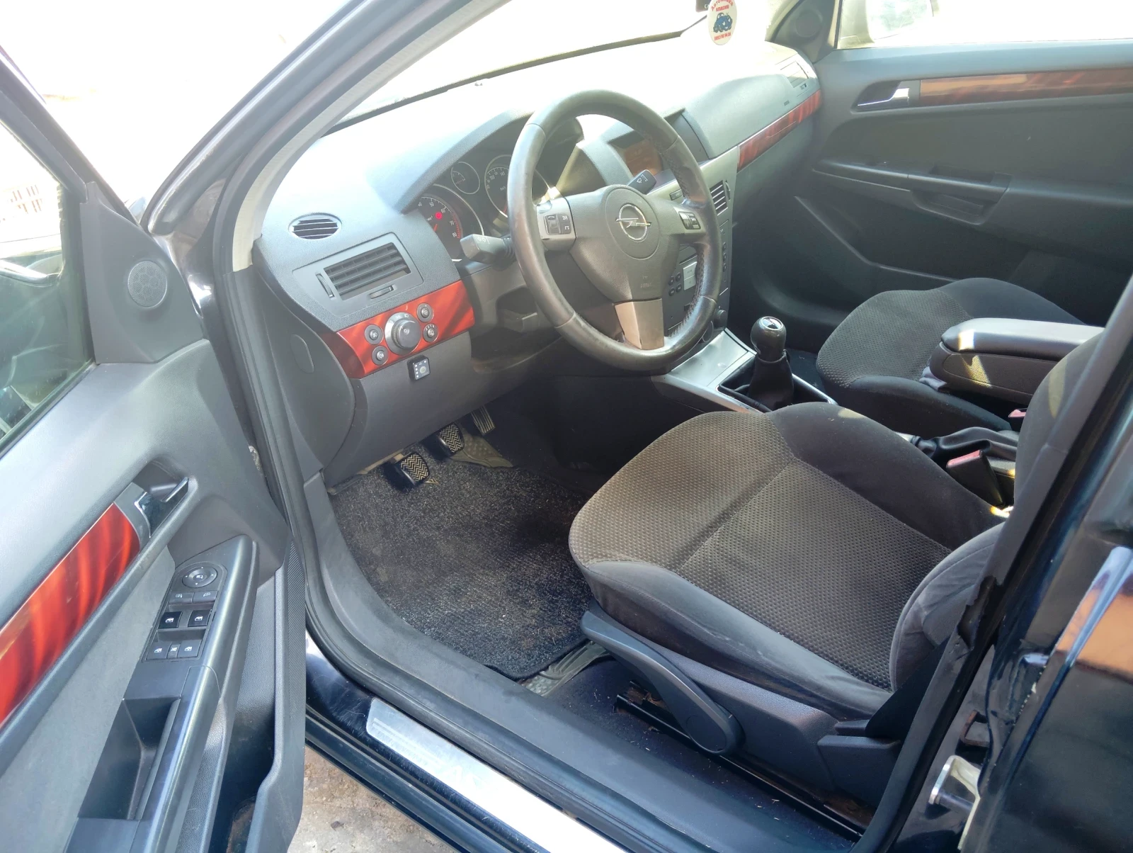 Opel Astra 1.6 бензин -газ 105 к.с. - изображение 8