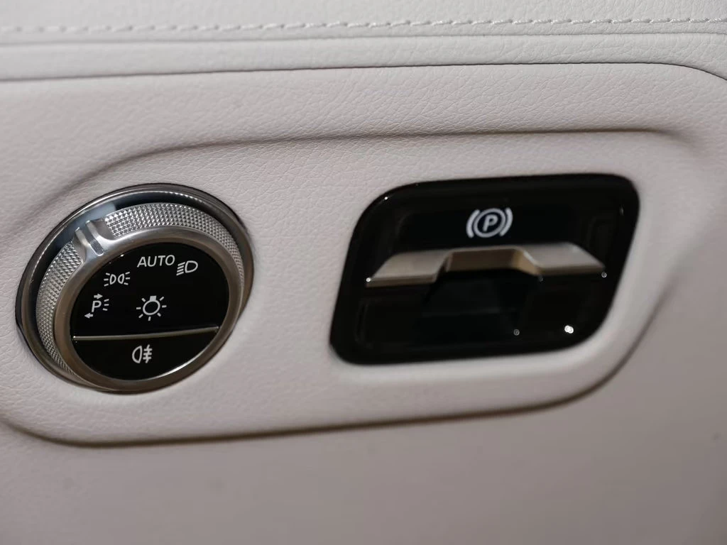 Mercedes-Benz EQS 500/4MATIC/449HP/AMG/PANO/NIGHT/360/HUD/MEMO/338g - изображение 9