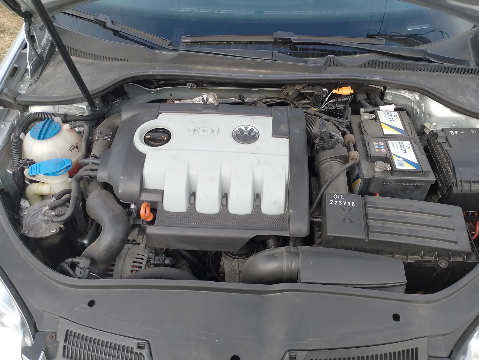 VW Golf Variant 1.9 tdi- 105 к.с НАПЪЛНО ОБСЛУЖЕН!!!!, снимка 6 - Автомобили и джипове - 51848323