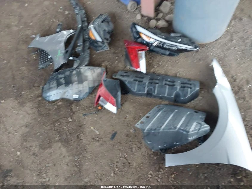 Hyundai Accent 1.6L I-4 DI, DOHC, VVT, 104HP Front Wheel Drive | Mobile.bg � ����������� 4