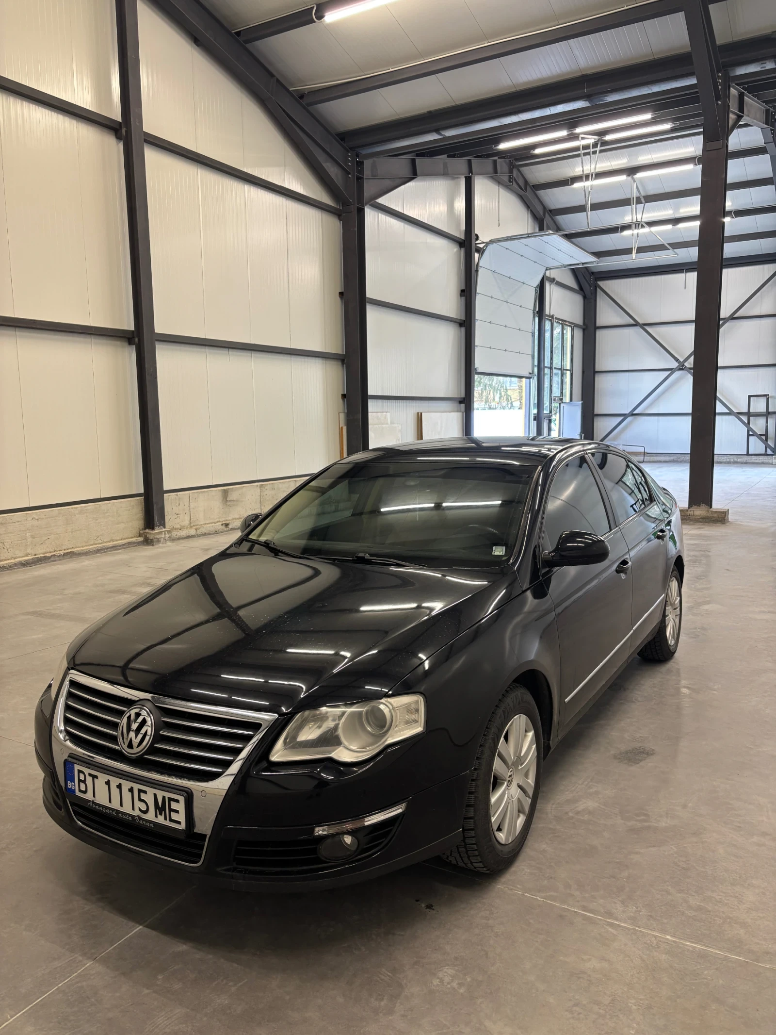 VW Passat 2.0 TDI Highline, снимка 3 - Автомобили и джипове - 54180755