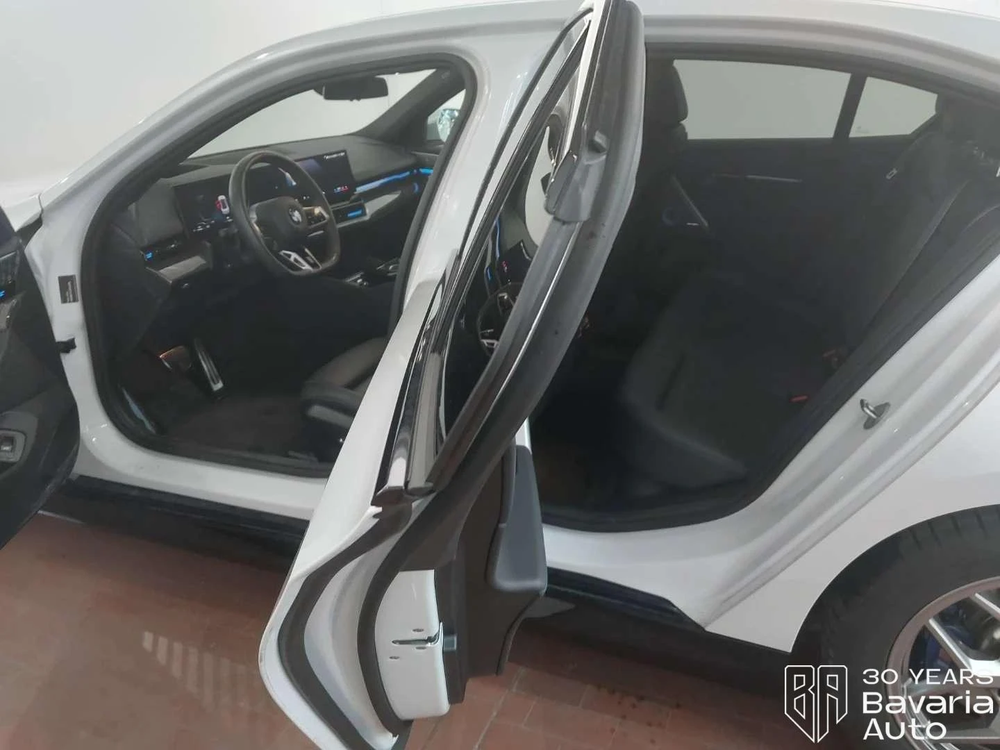 BMW 520 i Steptronic, снимка 5 - Автомобили и джипове - 54428186