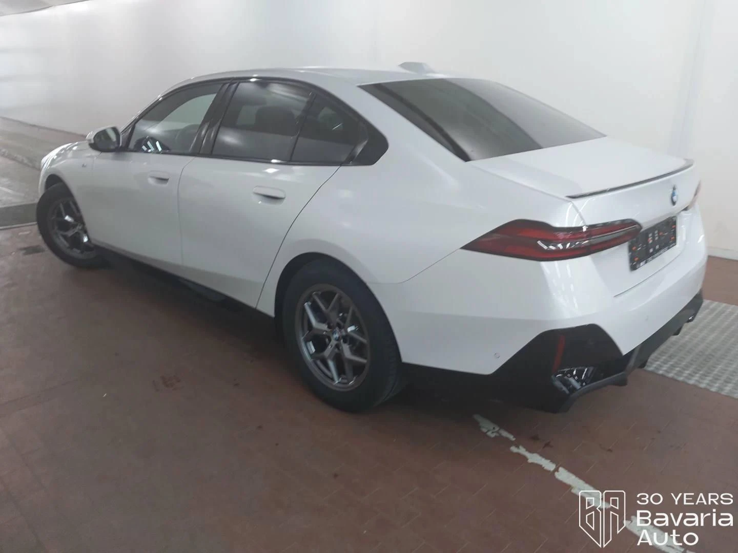 BMW 520 i Steptronic, снимка 2 - Автомобили и джипове - 54428186