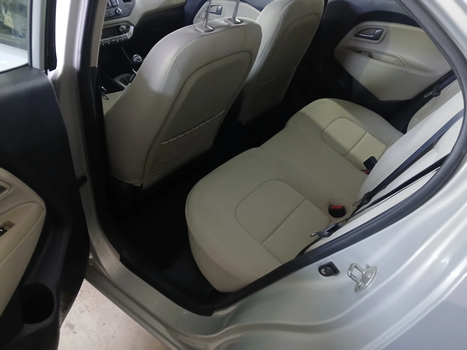 Kia Rio | Mobile.bg � ����������� 10