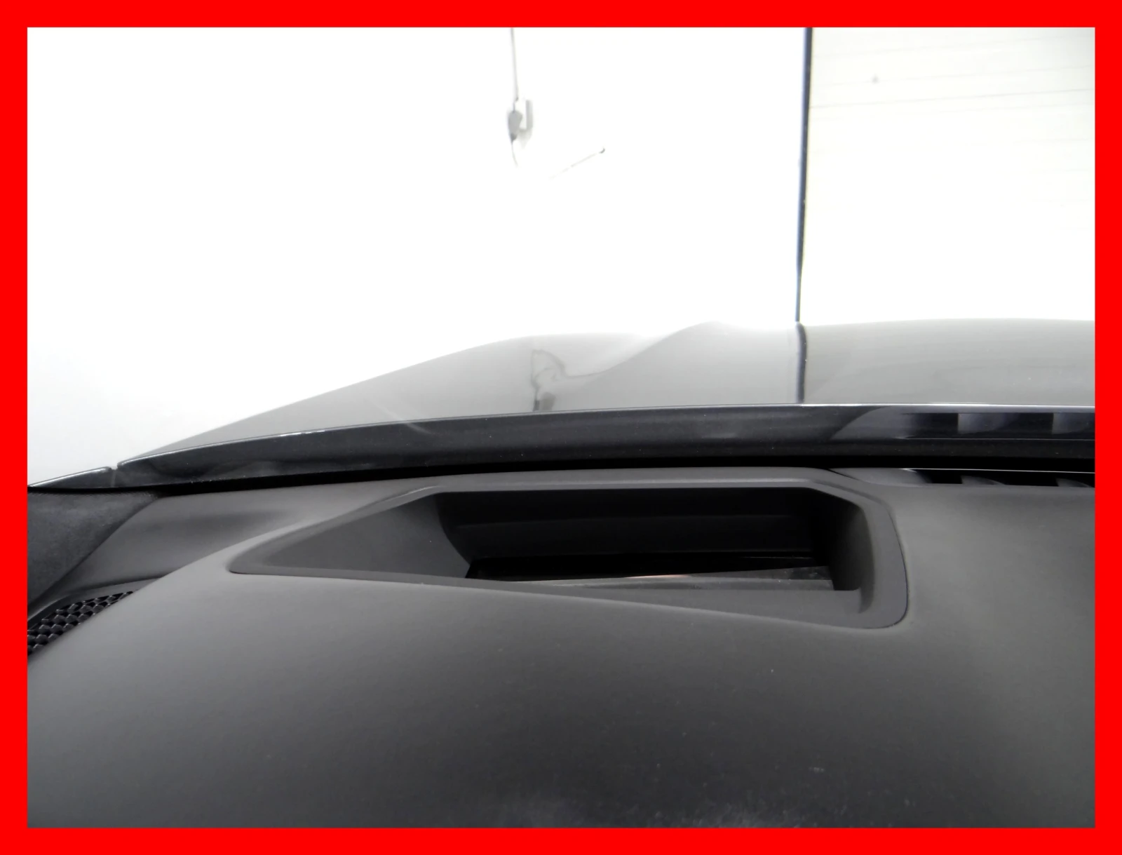 BMW 750 i xDrive / B&W / HUD / SWAROWSKI / ALPINA SPEEDO, снимка 10 - Автомобили и джипове - 54680961