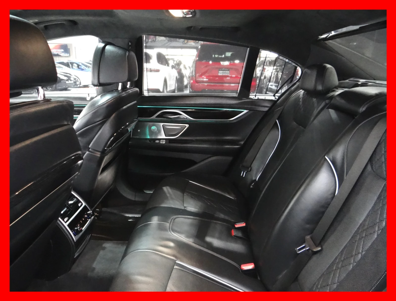 BMW 750 i xDrive / B&W / HUD / SWAROWSKI / ALPINA SPEEDO, снимка 17 - Автомобили и джипове - 54680961