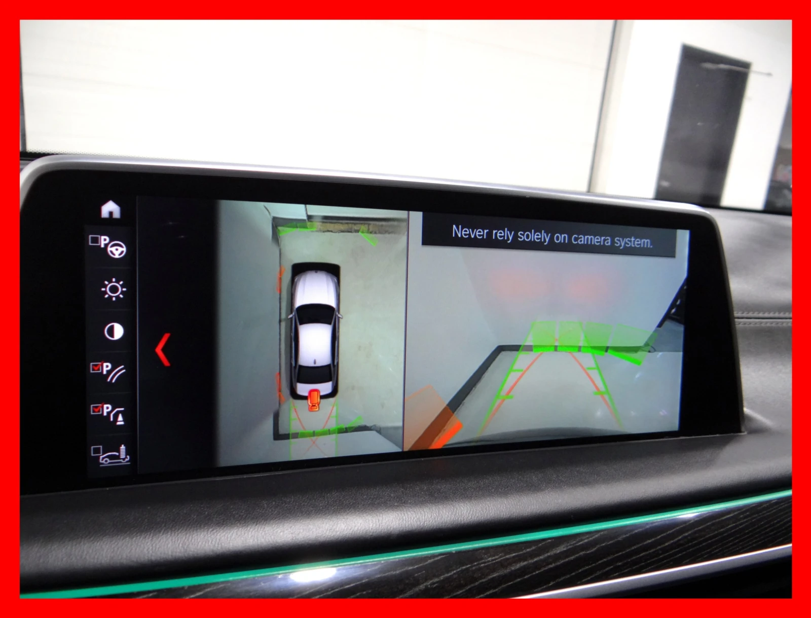 BMW 750 i xDrive / B&W / HUD / SWAROWSKI / ALPINA SPEEDO, снимка 11 - Автомобили и джипове - 54680961