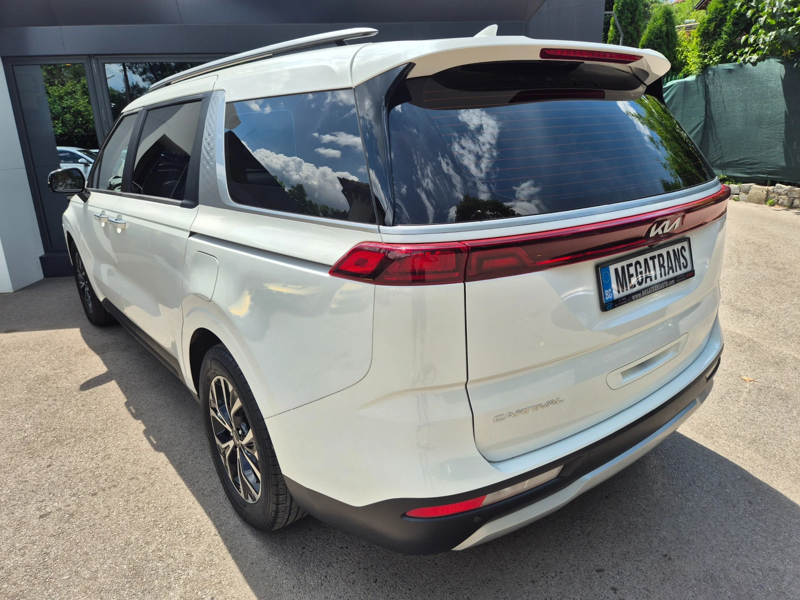 Kia Carnival 2.2 CRDI 8+ 1 ��� - ������� � �� | Mobile.bg � ����������� 3
