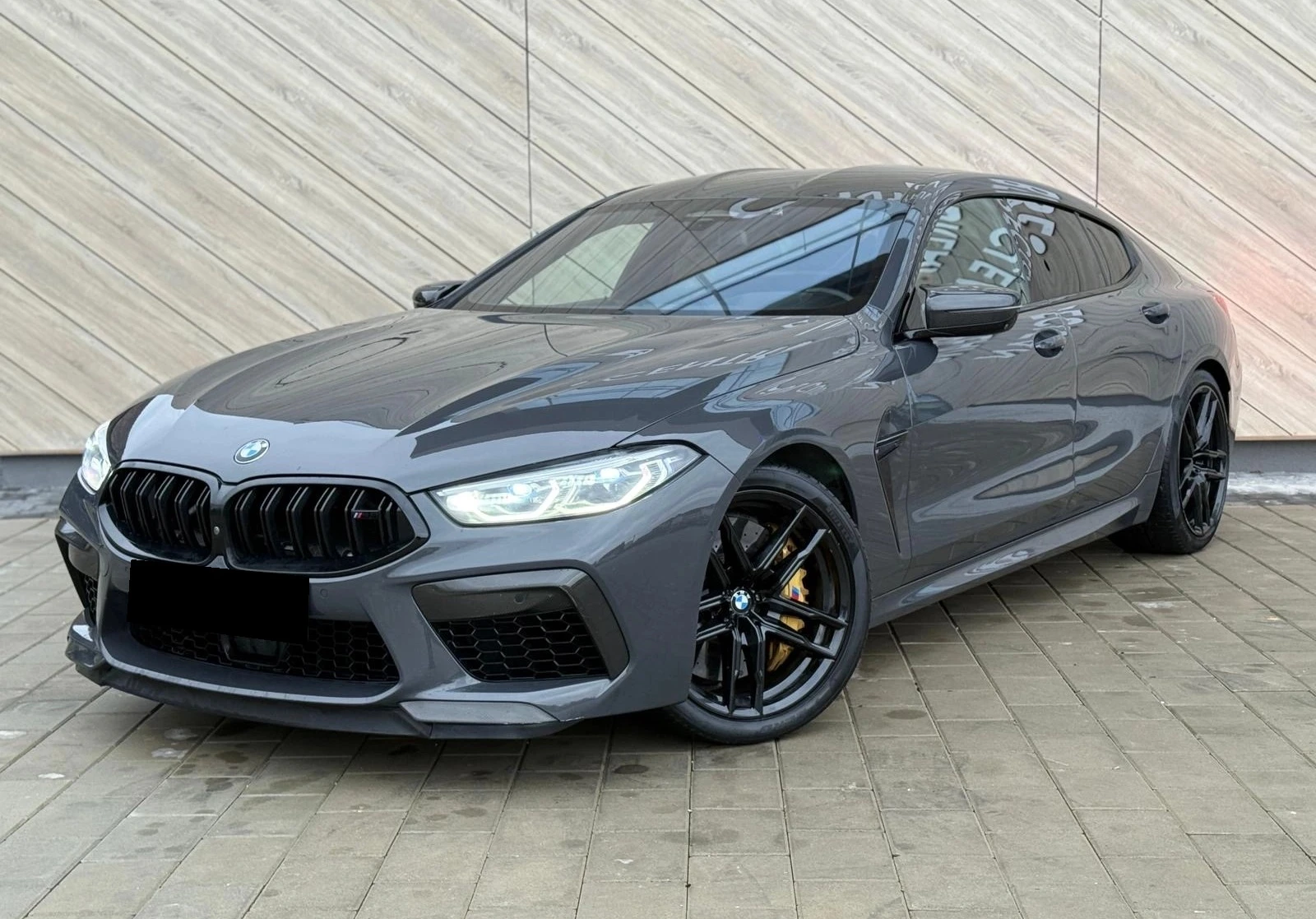 BMW M8 Competition xDrive, снимка 4 - Автомобили и джипове - 55170251