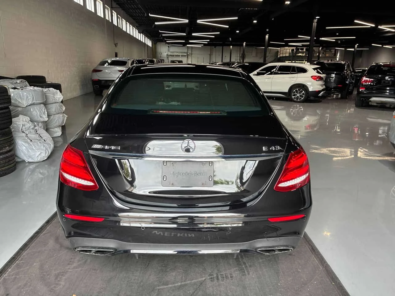 Mercedes-Benz E 43 AMG * ЛИЦЕНЗИРАН ДИЛЪР * CARFAX, снимка 4 - Автомобили и джипове - 55579268