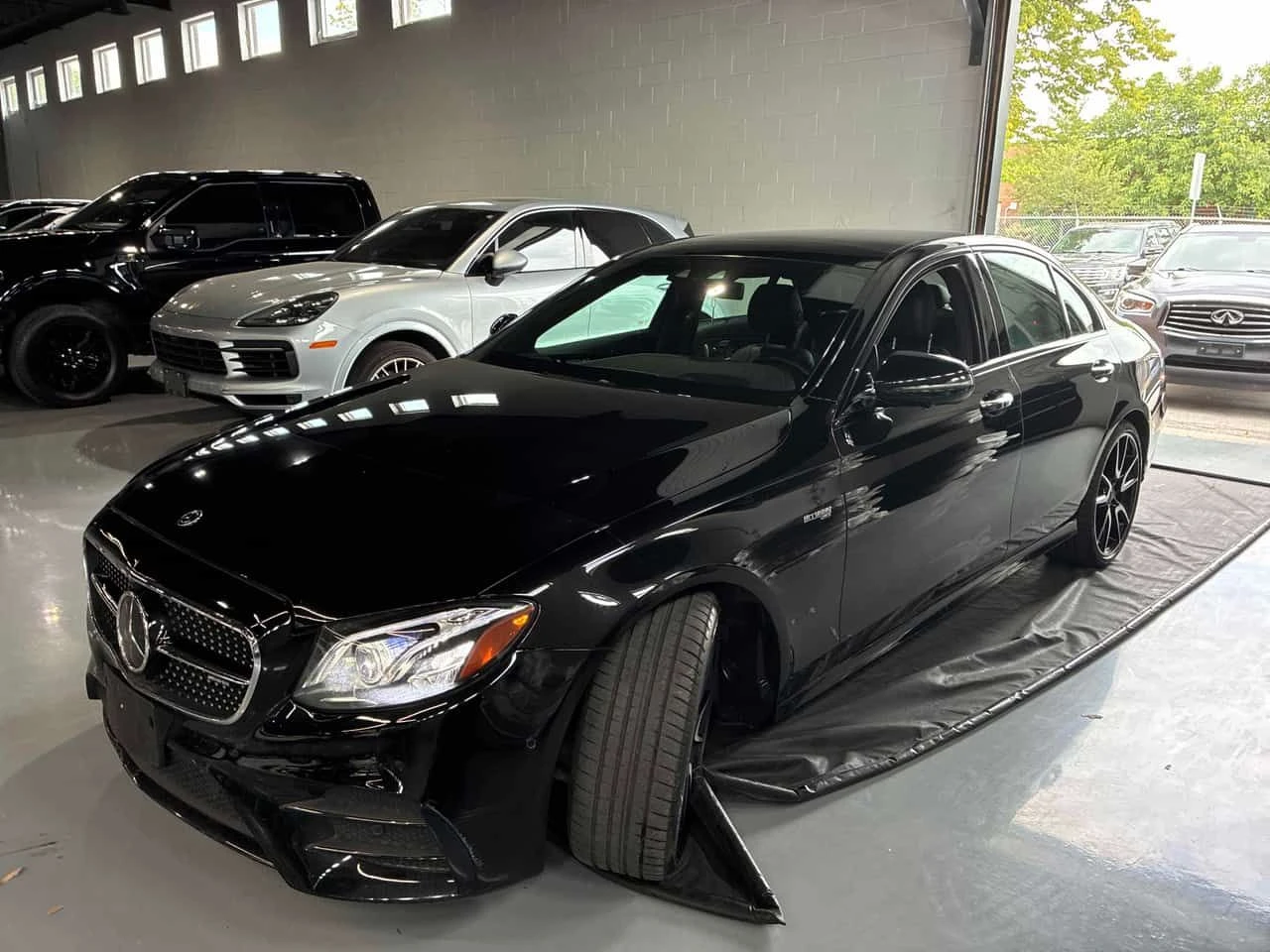 Mercedes-Benz E 43 AMG * ЛИЦЕНЗИРАН ДИЛЪР * CARFAX
