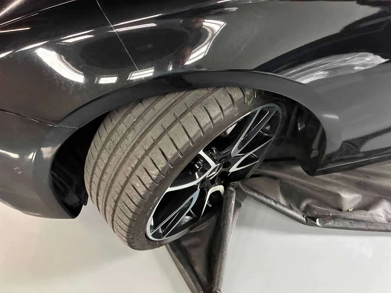 Mercedes-Benz E 43 AMG * ЛИЦЕНЗИРАН ДИЛЪР * CARFAX, снимка 7 - Автомобили и джипове - 55579268