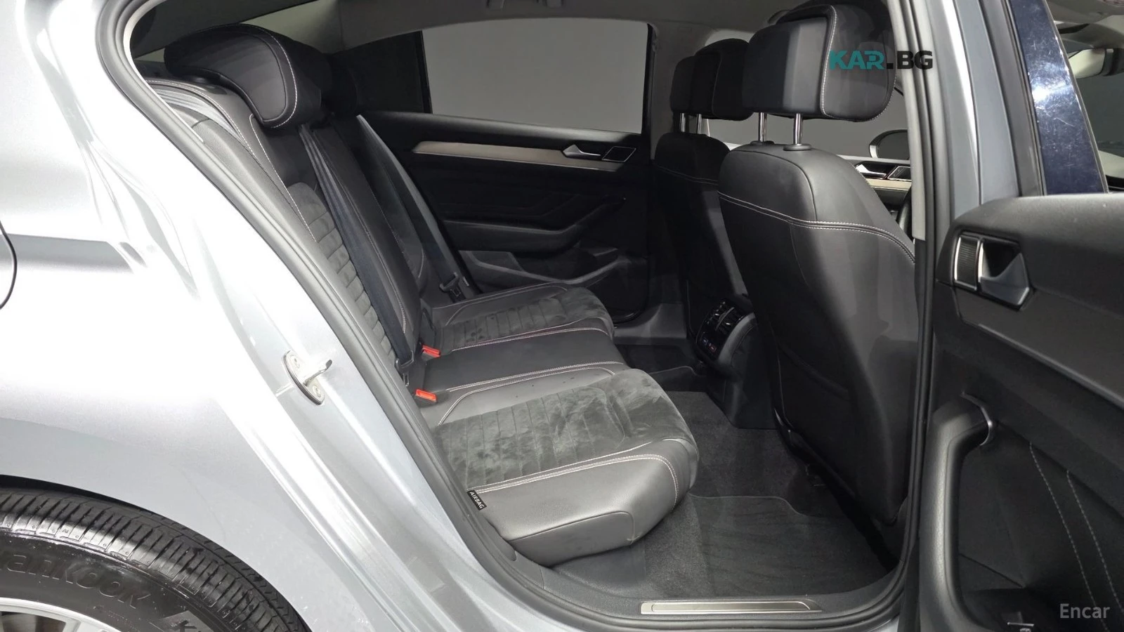 VW Passat 2.0 TDI* PREMIUM* КОЖА* ПАНО* ОБДУХВ* ПАНО* , снимка 11 - Автомобили и джипове - 55709279