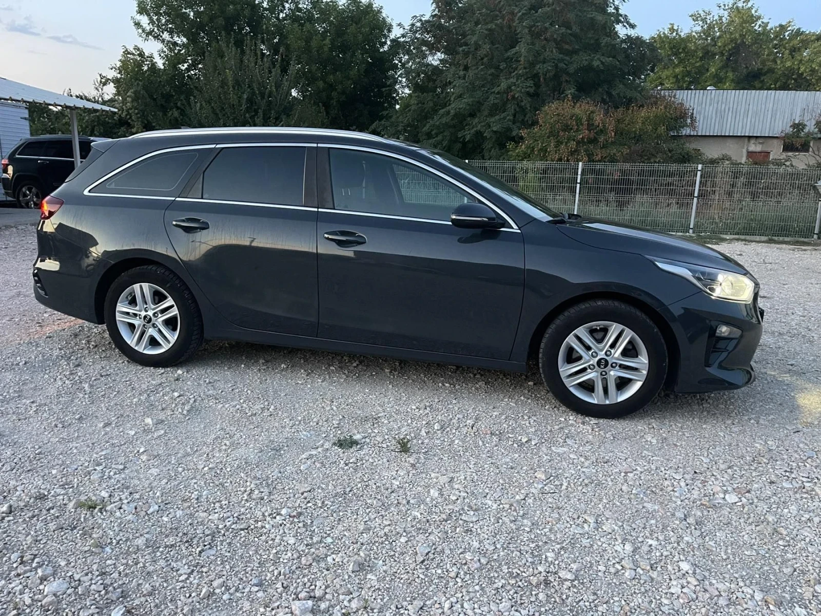 Kia Ceed 1.6 CRDi* 115к.с, снимка 2 - Автомобили и джипове - 55806191