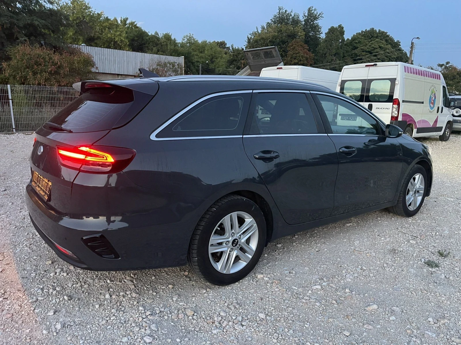 Kia Ceed 1.6 CRDi* 115к.с, снимка 6 - Автомобили и джипове - 55806191