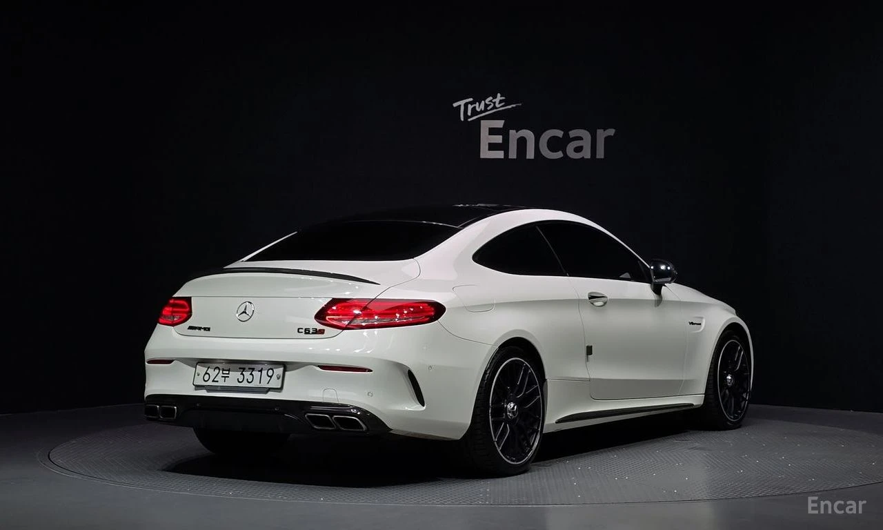 Mercedes-Benz C 63 AMG COUPE* BURMESTER* 360КАМЕРА* ПОДГРЕВ, снимка 2 - Автомобили и джипове - 55845737