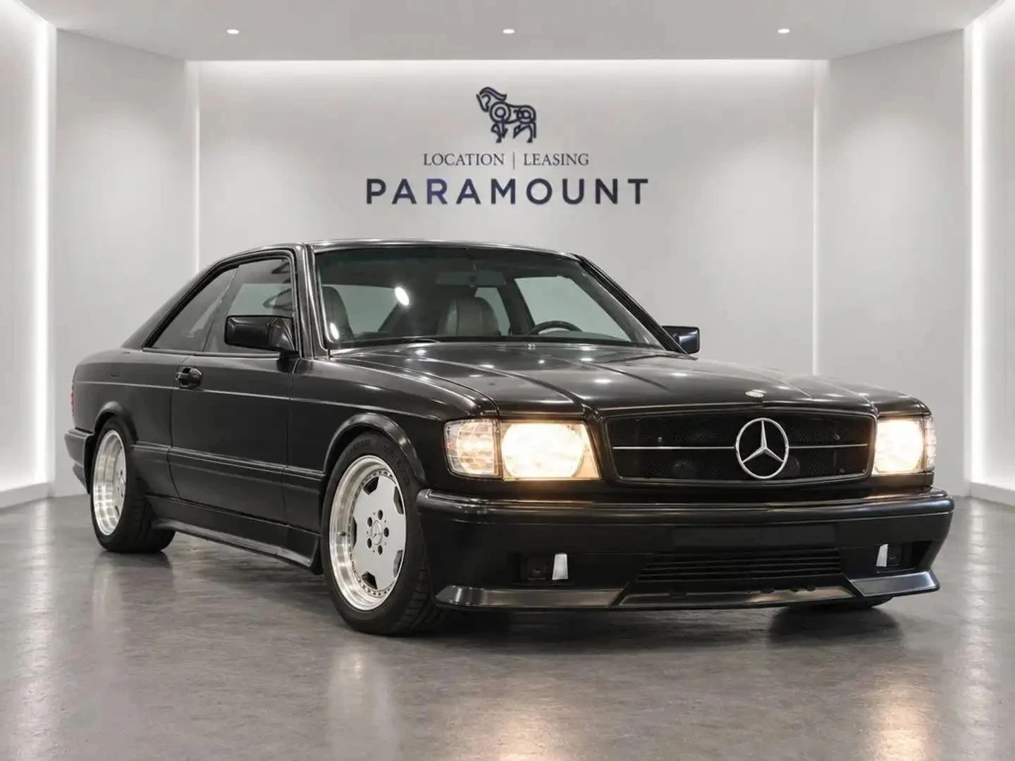 Mercedes-Benz 560, снимка 4 - Автомобили и джипове - 56685968