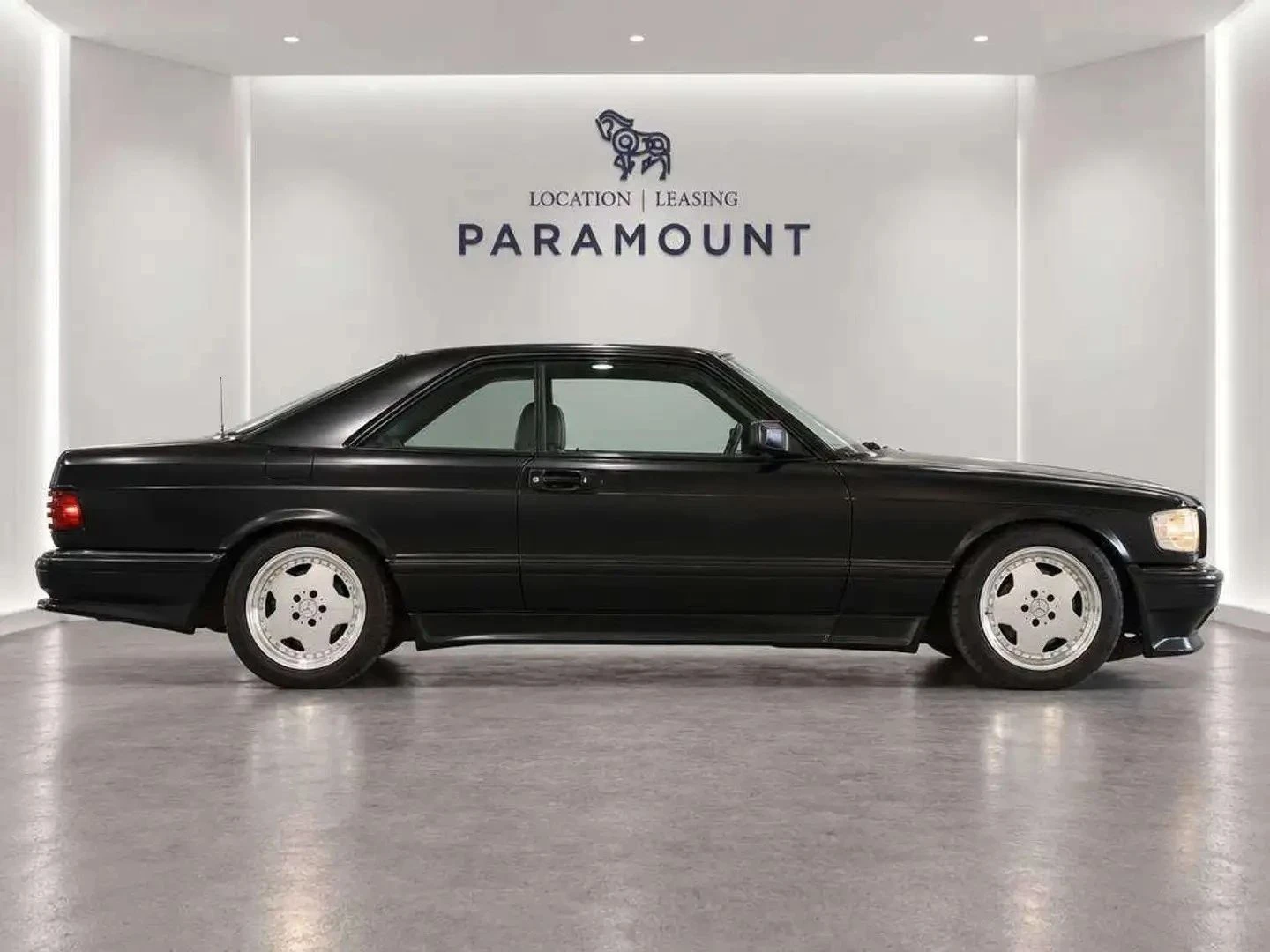 Mercedes-Benz 560
