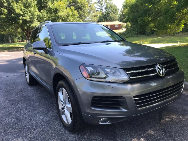 VW Touareg 3.0TDI 4x4, снимка 3 - Автомобили и джипове - 48303562