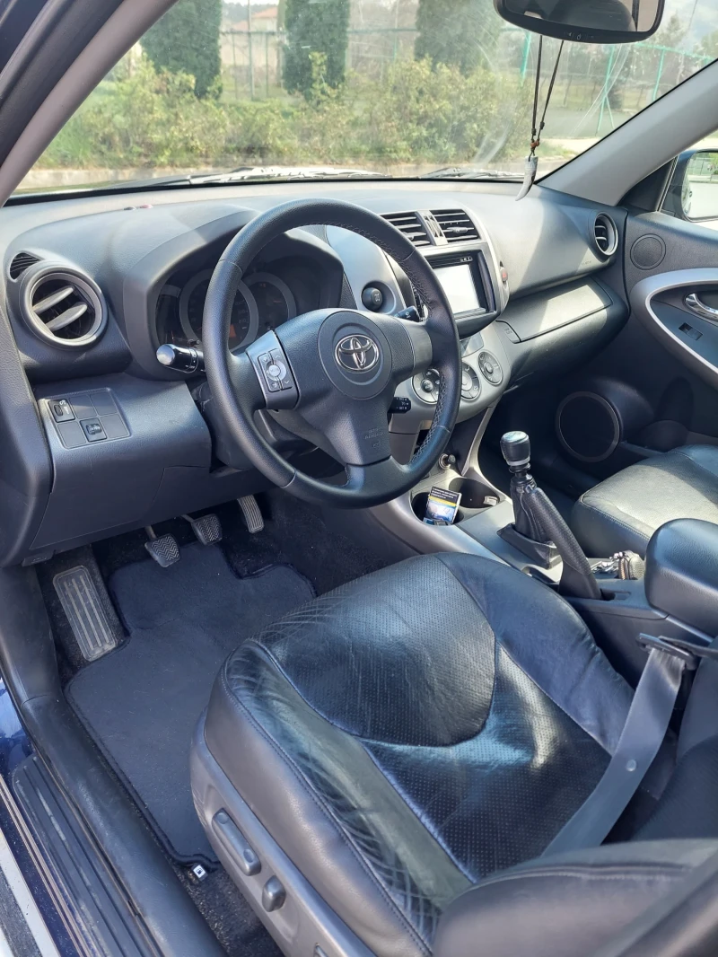 Toyota Rav4 2.2 D-CAT 177kc  6 скорости, снимка 6 - Автомобили и джипове - 52284883