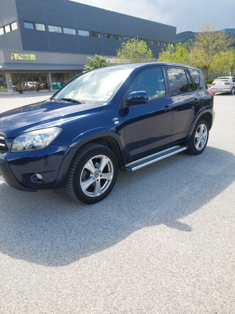 Toyota Rav4 2.2 D-CAT 177kc  6 скорости, снимка 3 - Автомобили и джипове - 52284883