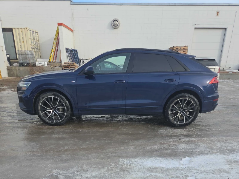 Audi Q8 Technik S-line* DISTRONIC* MATRIX* ОБДУХВАНЕ* , снимка 3 - Автомобили и джипове - 53484041
