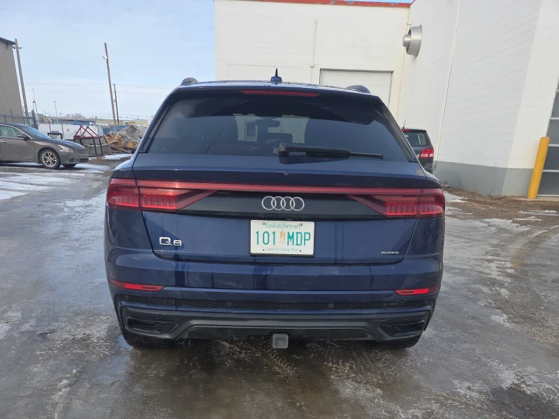 Audi Q8 Technik S-line* DISTRONIC* MATRIX* ОБДУХВАНЕ* , снимка 5 - Автомобили и джипове - 53484041