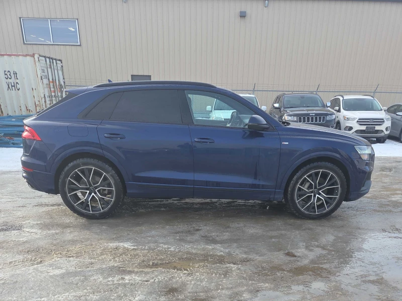 Audi Q8 Technik S-line* DISTRONIC* MATRIX* ОБДУХВАНЕ* , снимка 4 - Автомобили и джипове - 53484041